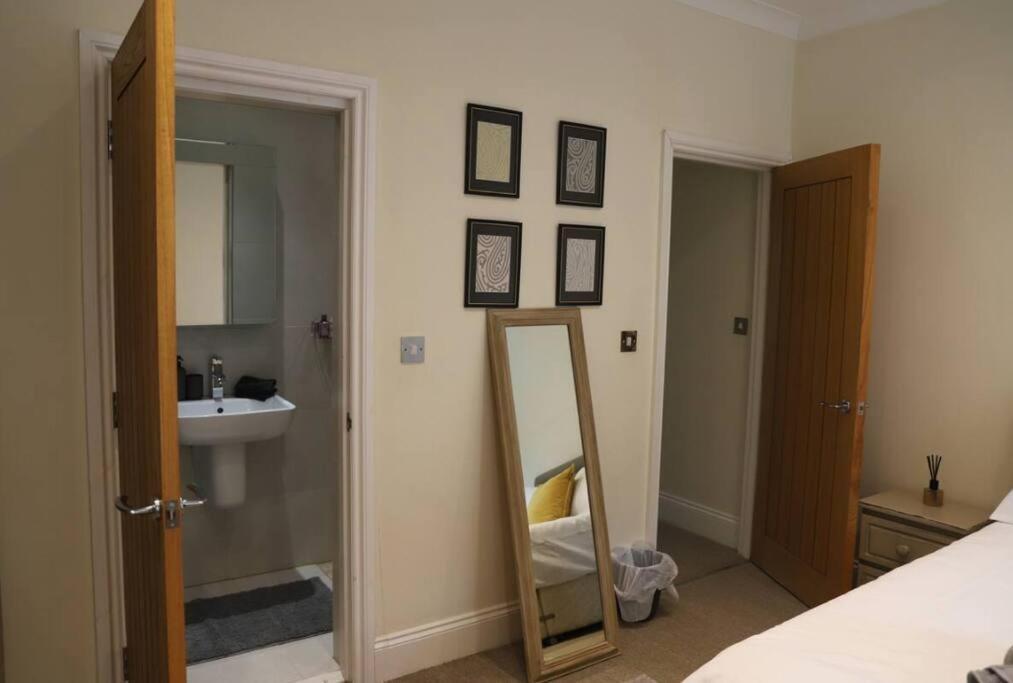 Vila Stylish & Spacious 3 Bed Victorian House Sleeps Up To 7 - Near O2, Museums, Excel, Mazehill Station 12 Mins Direct Into London Bridge Exteriér fotografie